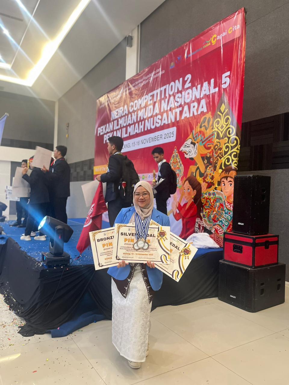 Norma Yulistri Raih 1 Silver dan 2 Bronze Medal di Pekan Ilmiah Nusantara 2025